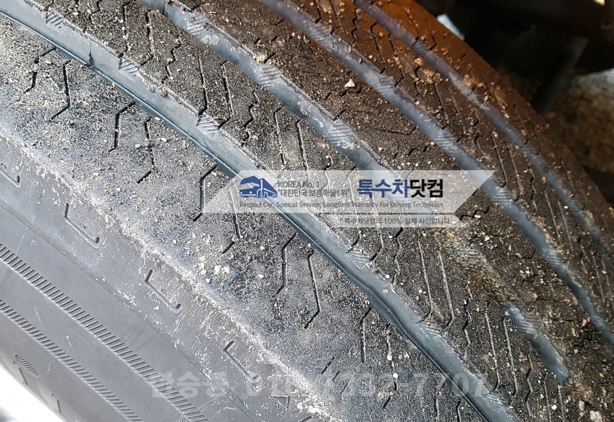 스카니아25톤 탱크로리 상세 이미지
