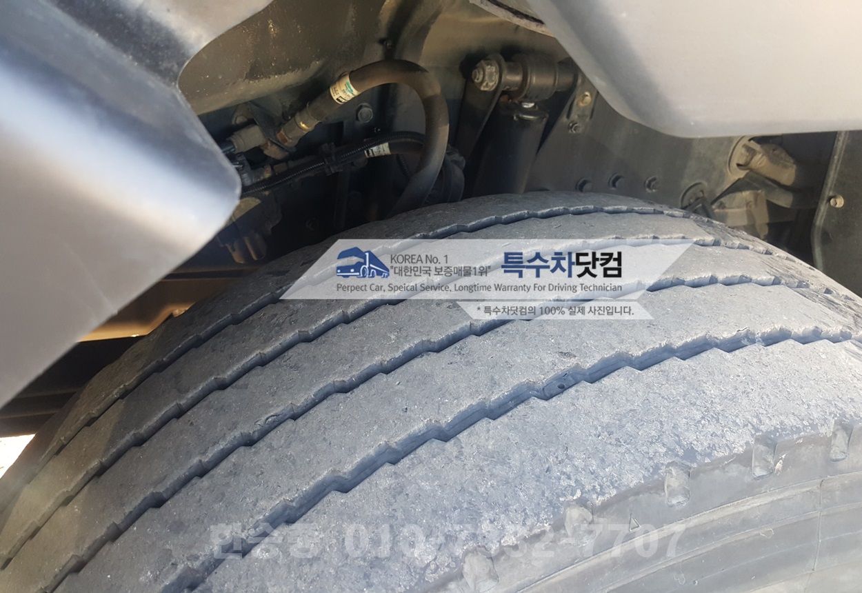 현대24톤 분뇨차 상세 이미지