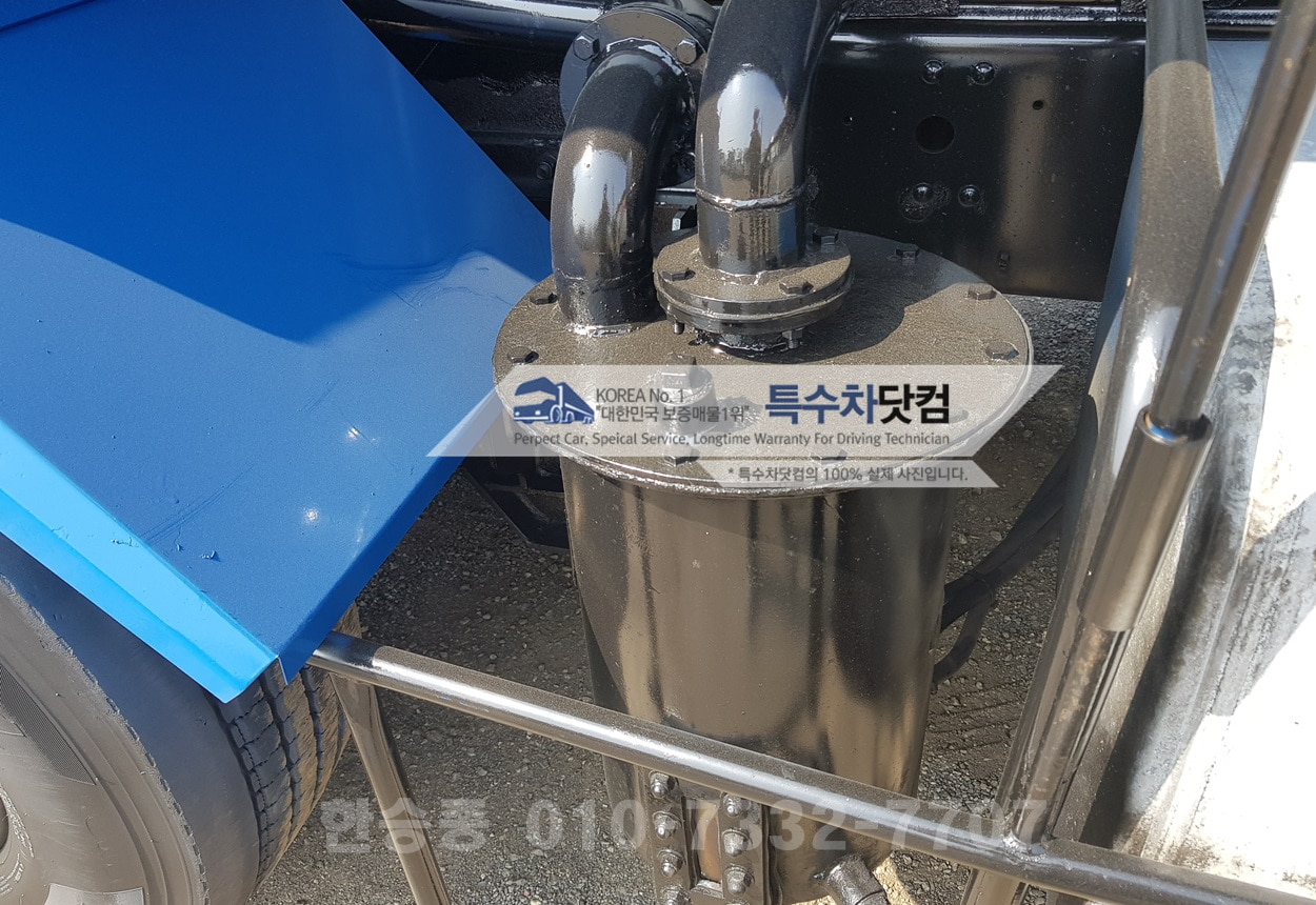 현대24톤 스텐 분뇨차 상세 이미지