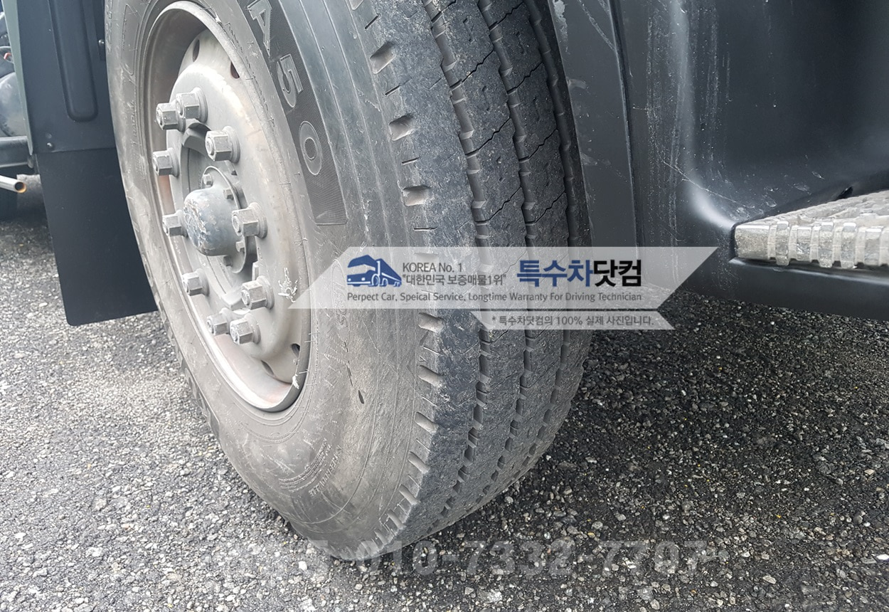 현대16톤 스텐살수차 상세 이미지