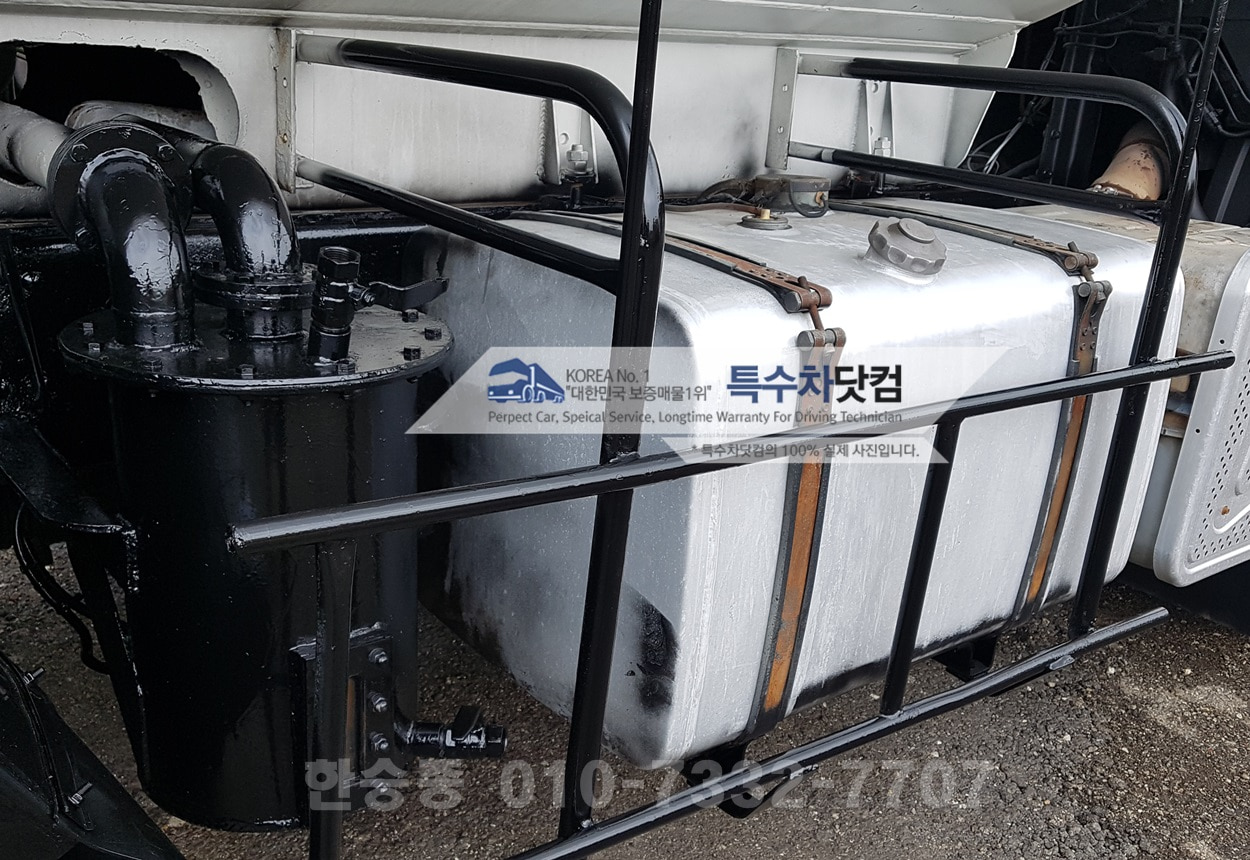 현대23.5톤 가축분뇨차 상세 이미지