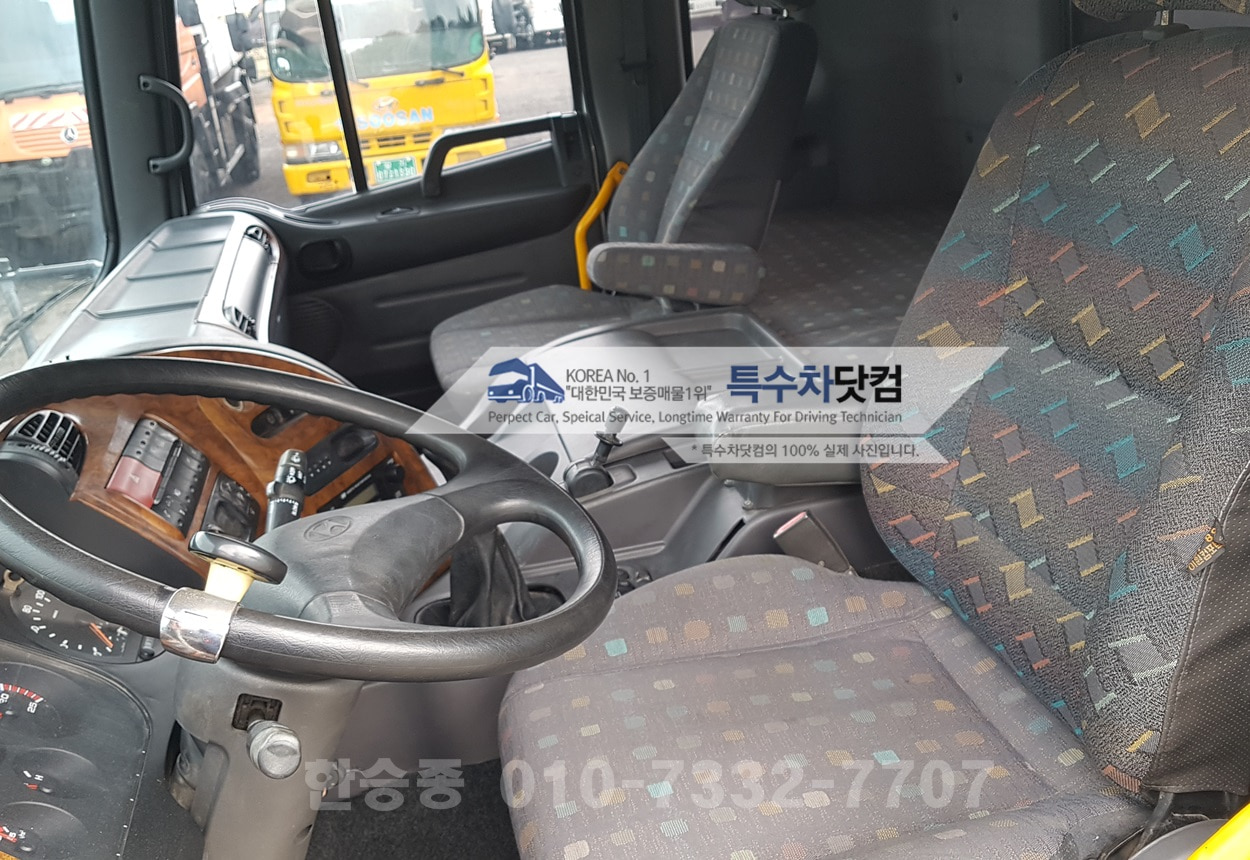 현대23.5톤 가축분뇨차 상세 이미지