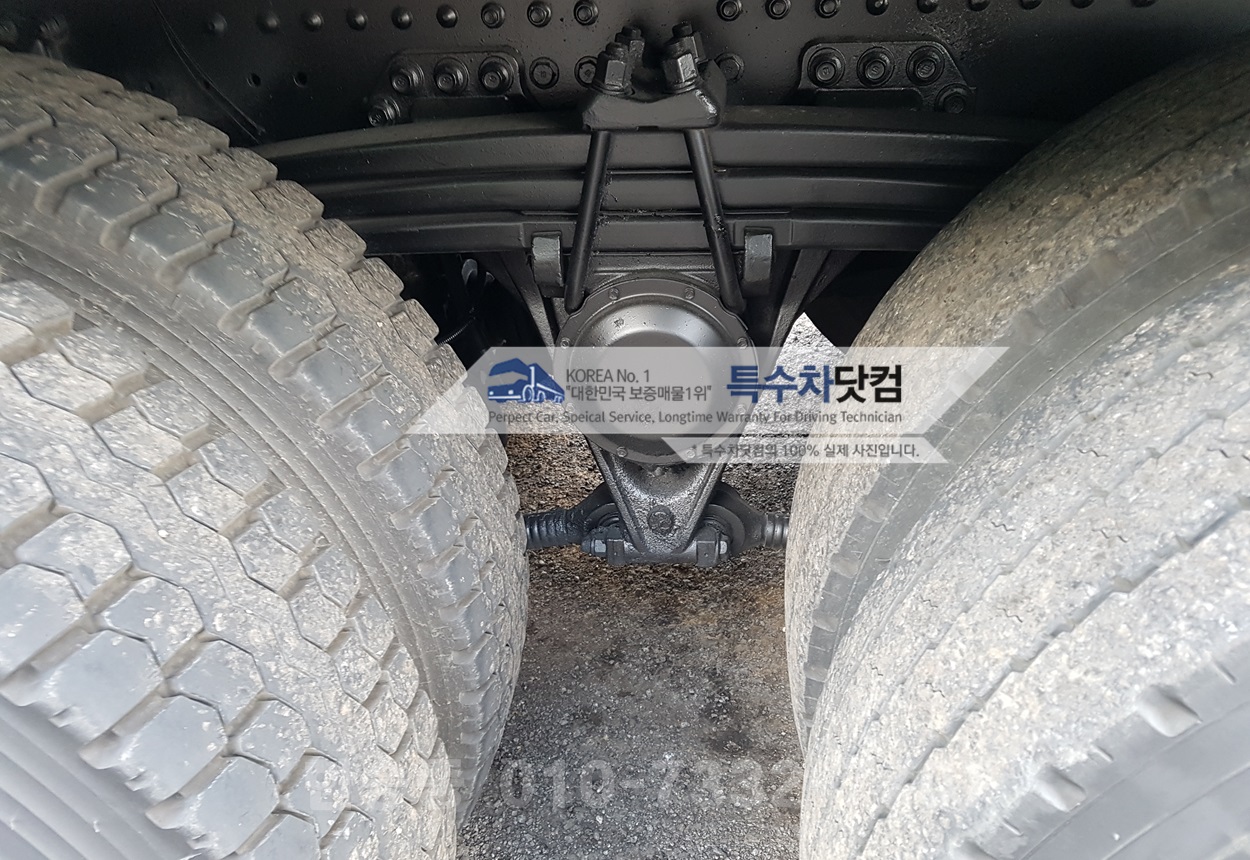 현대24톤 스텐분뇨차 상세 이미지