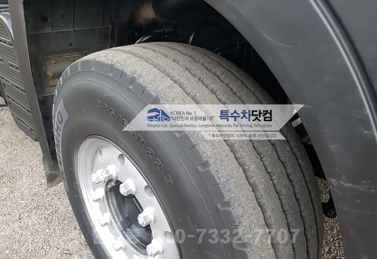 현대24톤 스텐분뇨차 상세 이미지