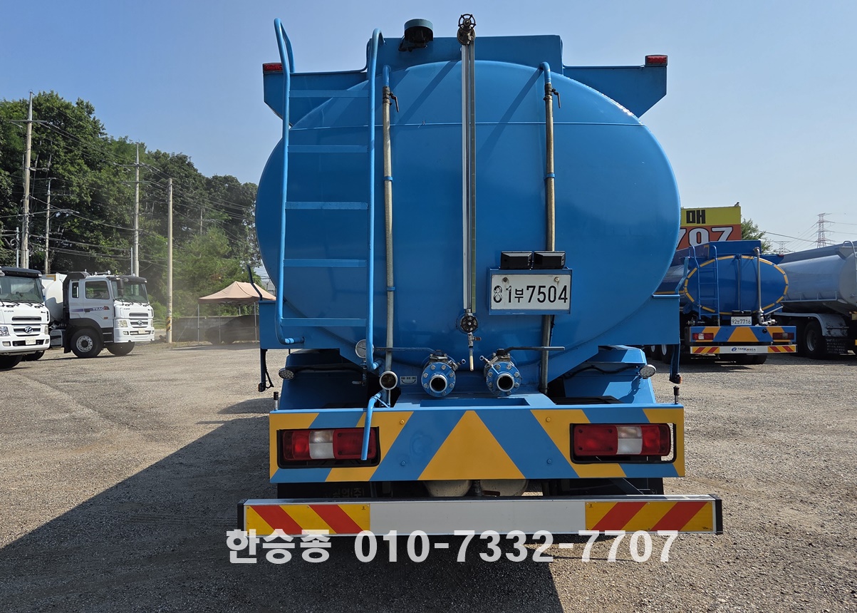 현대24톤 버큠로리(오폐수) 스텐 상세 이미지