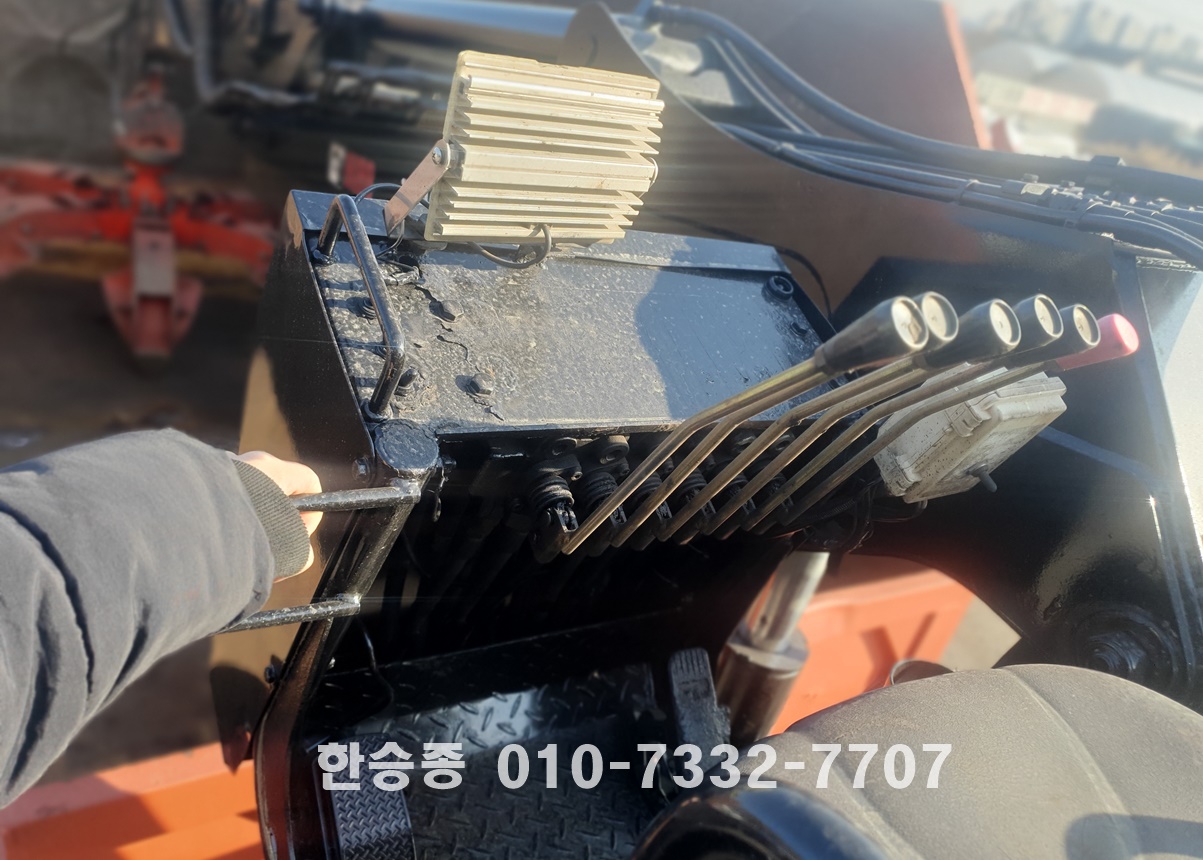 볼보5톤 집게차 상세 이미지