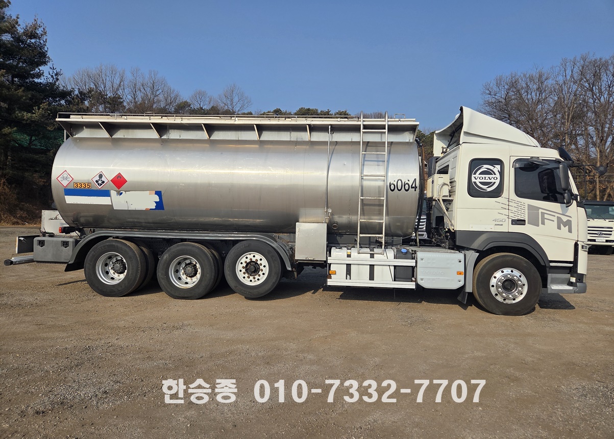 볼보24톤 보온 탱크로리 상세 이미지