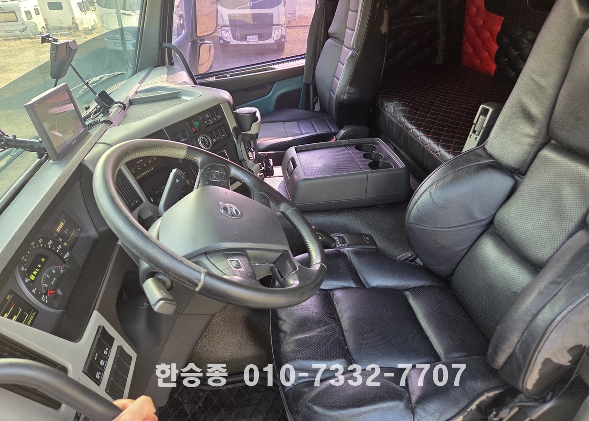 볼보24톤 보온 탱크로리 상세 이미지